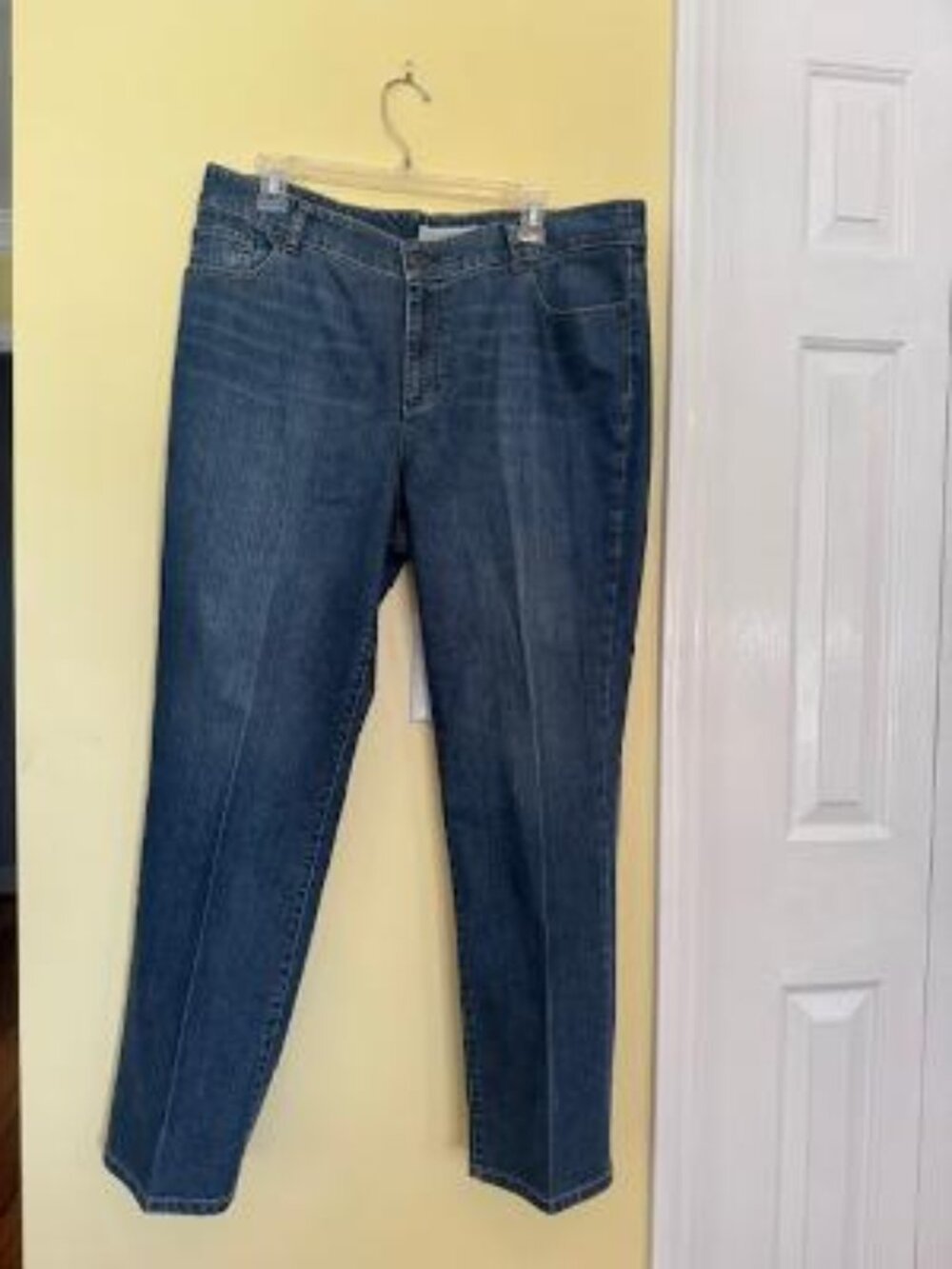 Chico's Platinum Blue Jean Size 3 Short